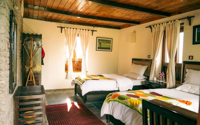 Mountain Lodges of Nepal - Tomijong