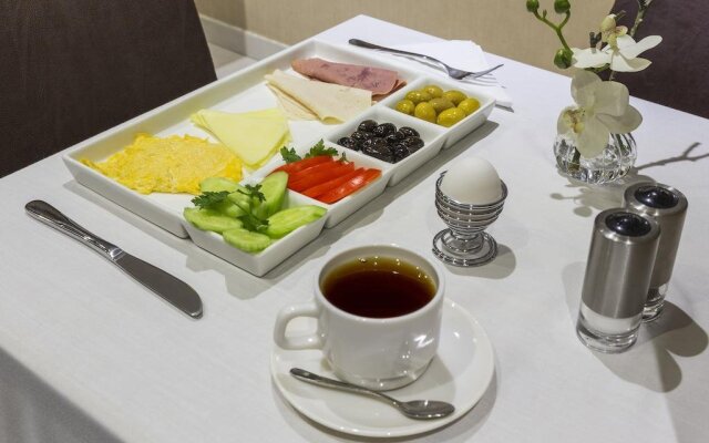 BGuest Hotel & Residence