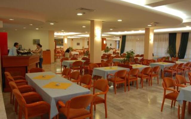 Hotel Makpetrol Struga