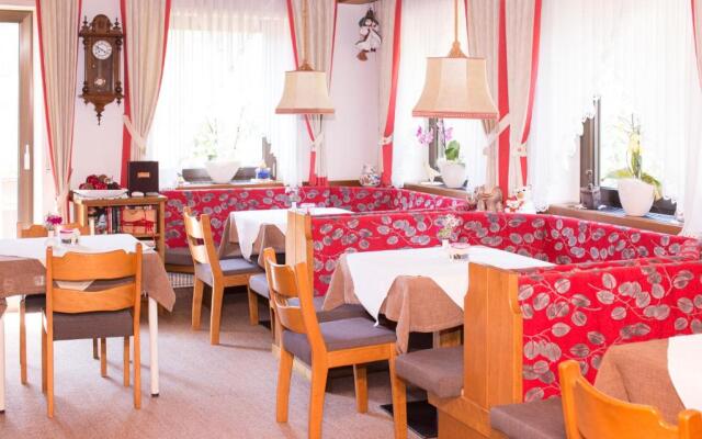 Tannerhof Bed & Breakfast