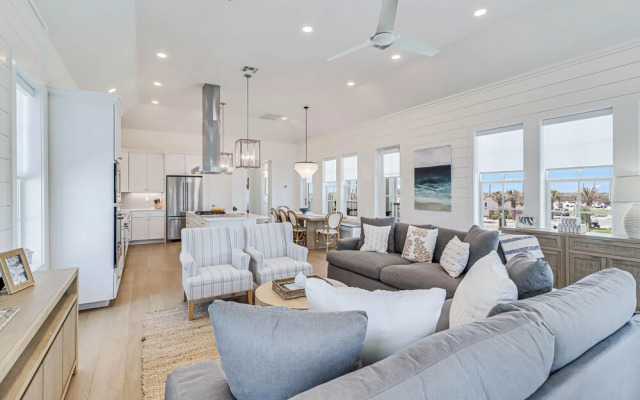 Baywatch Tower 317 SOU