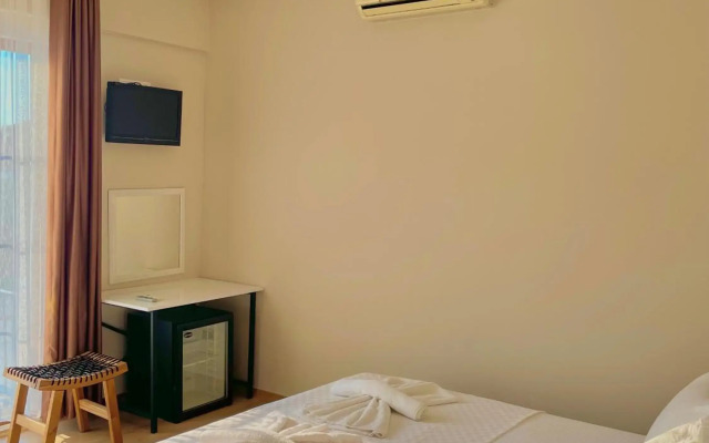 Cennet Hotel