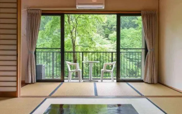 Shirataki Hotel