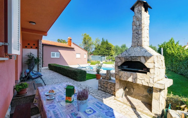 Holiday House Damir - Apartment 2
