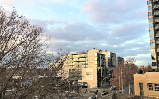 ReadySet Apartments on Spencer West