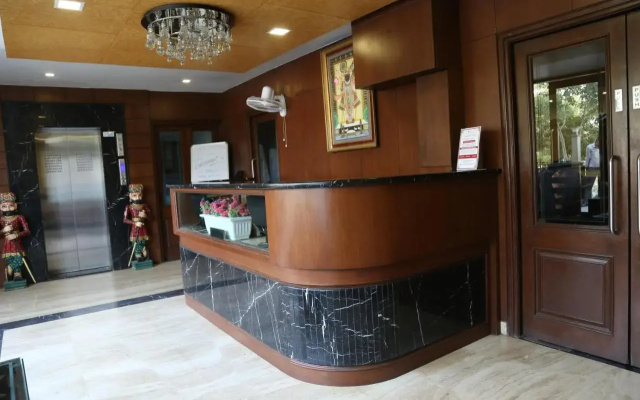 H n M The Boutique Hotel