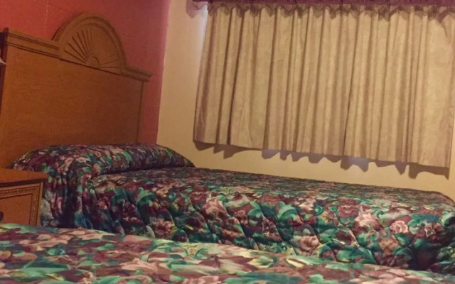 Holiday Motel Creston