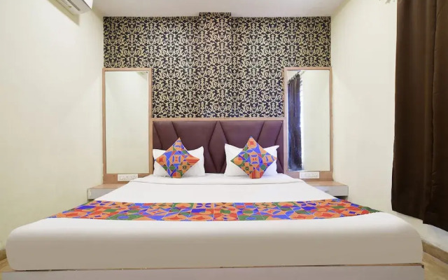 Fabhotel Ss Blue