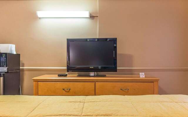 Econo Lodge Downtown Ottawa