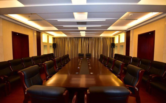 Yuxi Jiangxin E-Sports Hotel