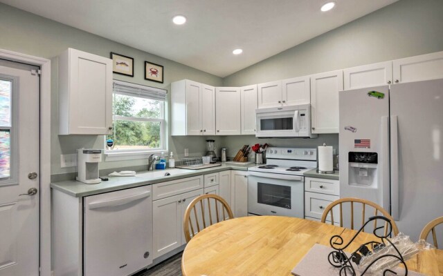 Family-friendly Home, Walk to Steinhatchee River!