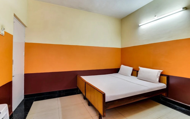 SPOT ON 36583 Hotel Srinivasa Residency