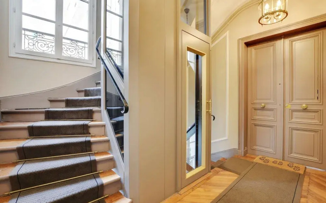 Charming Apartment - 1br/4p - Place Victor Hugo