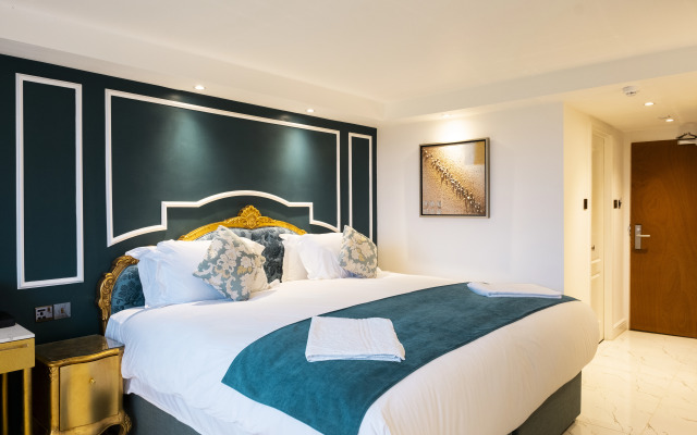 Muthu Glasgow River Hotel