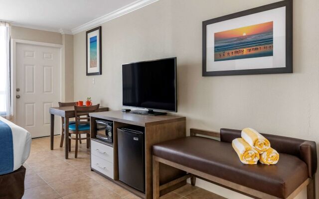 Comfort Inn & Suites Daytona Beach Oceanfront