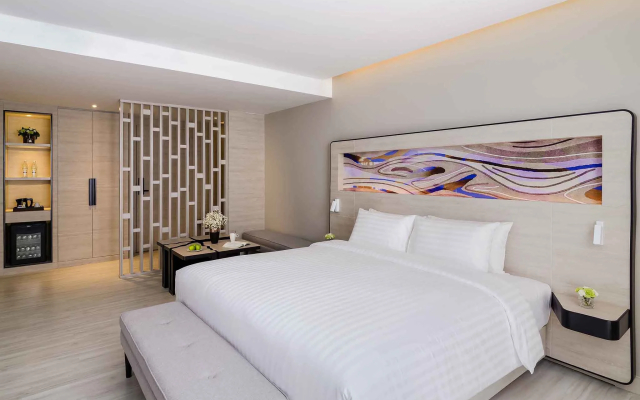 Novotel Phuket City Phokeethra Hotel