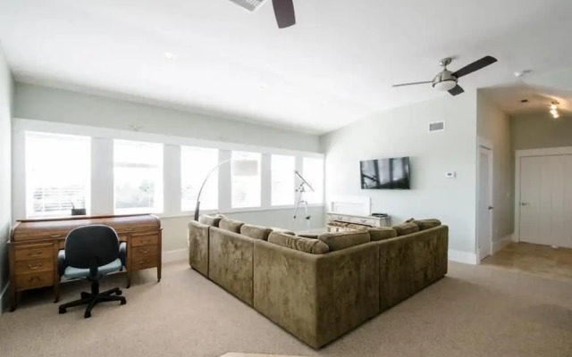Bella Beach House
