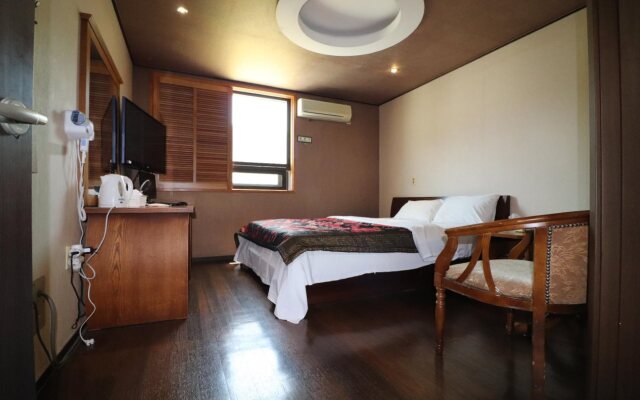 Soo-ryong Motel
