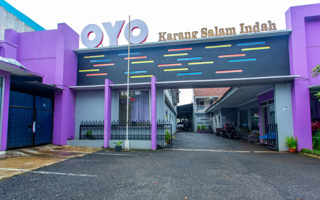 OYO 3042 Griya Karangsalam Indah