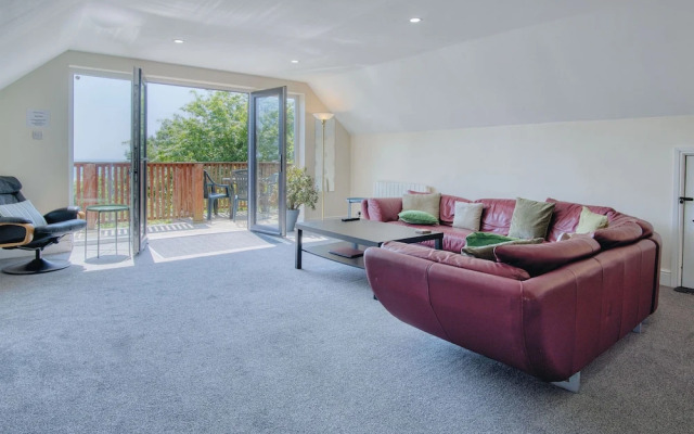 The Gatehouse - 2 Bedroom Apartment - Pendine