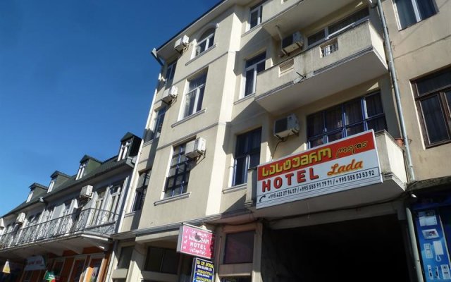 Hotel Lada Palas