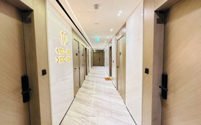 OYO 1289 Home Premium 1Bed Apartment At