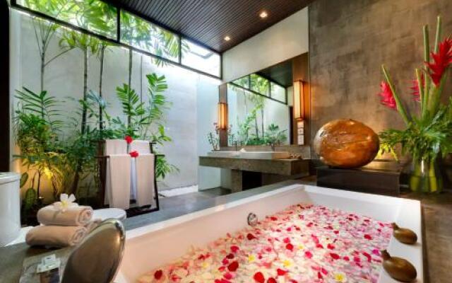 bunga one seminyak