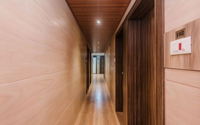 OYO 12894 Bunty Residency