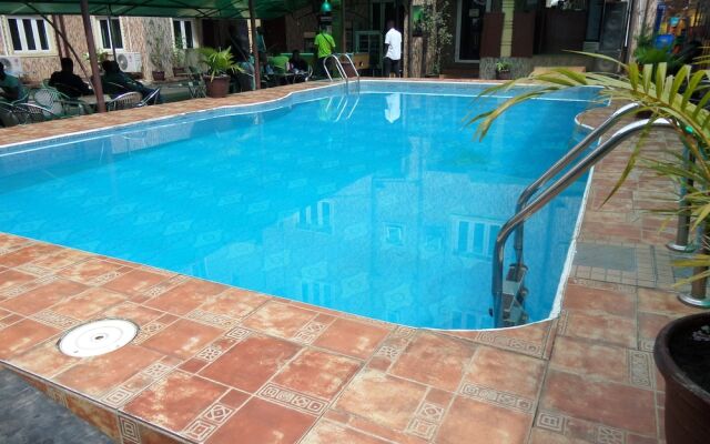 Lekosokky  Hotel and Suites