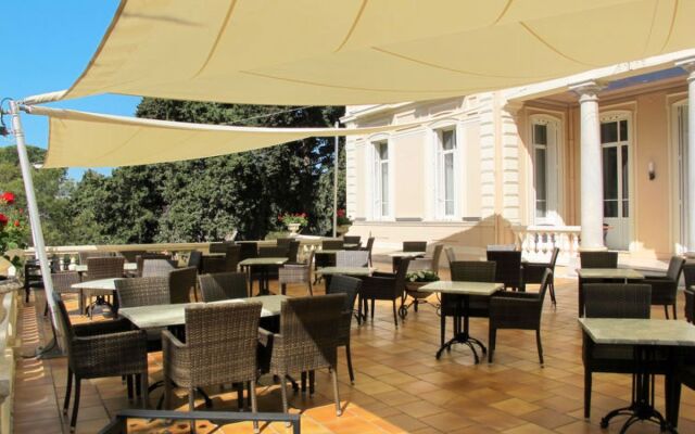 Grimaud (MAX310)