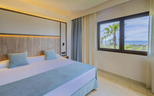 Impressive Playa Granada Golf