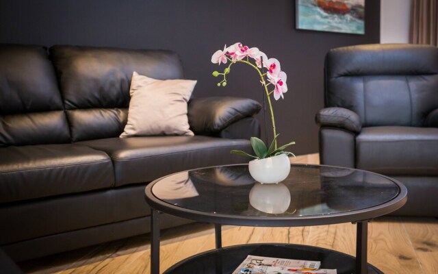 Beachfront Villa Seashell with Pool