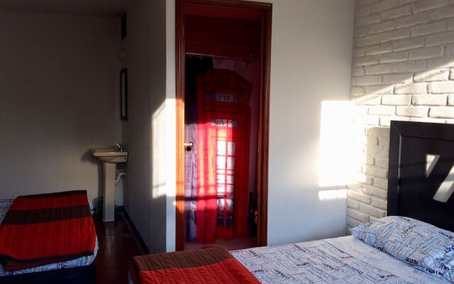 Hostal Casa Purpura