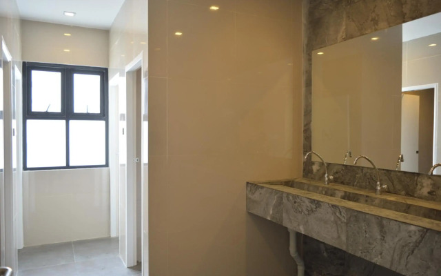 Rezt Bangkok - Hostel
