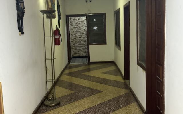 LaRosa Executive Guest House