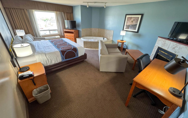Super 8 by Wyndham Edmonton South