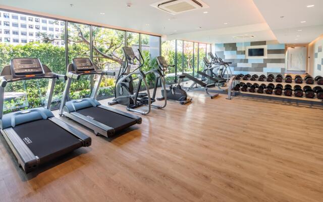 Holiday Inn Express Bangkok Soi Soonvijai by IHG