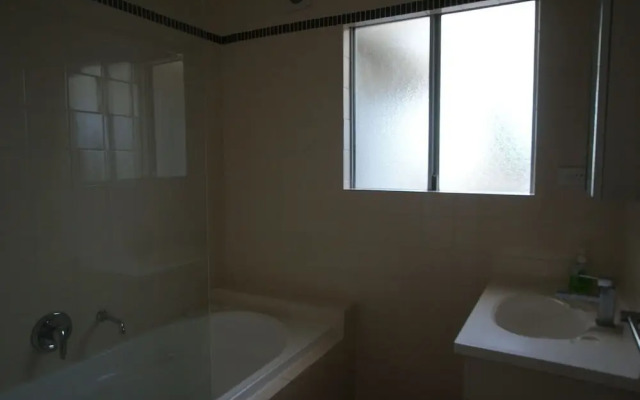 Shimoda On Illabunda Mckenzies Beach