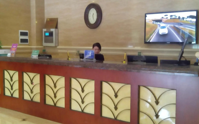 GreenTree Inn Jiaxing Pinghu Zhapu Jiulong Mountain Express  Hotel