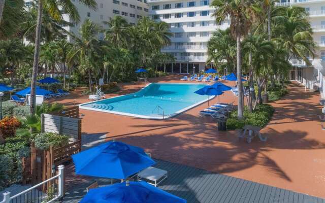 Radisson Miami Beach Hotel