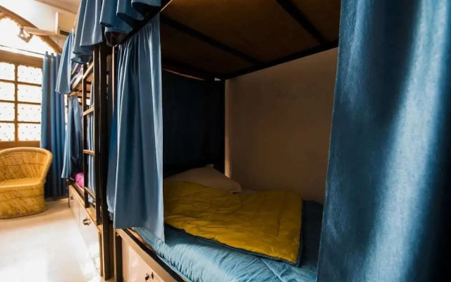 Bunkin Hostel
