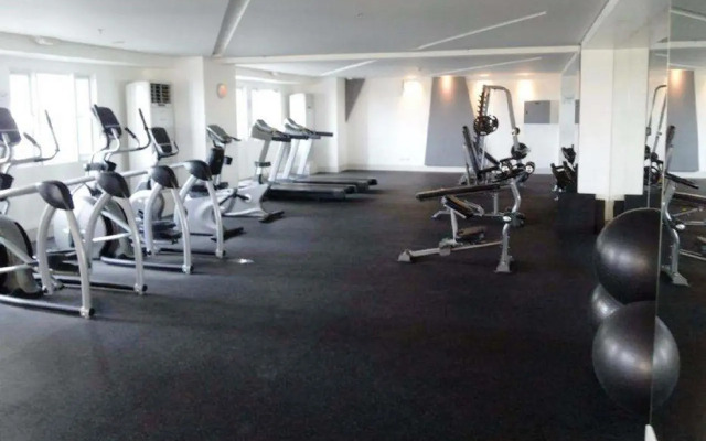 SM Light Residence - 1BR Condo with Balcony FF