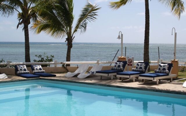 Les Cocotiers Beach Resort