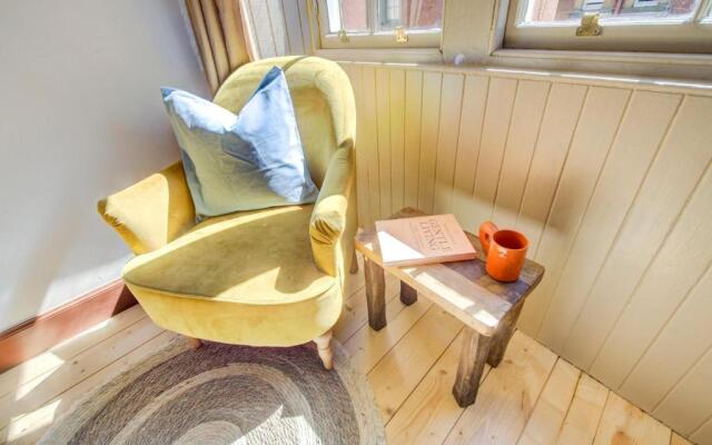 Stylish 1BD Seaside Flat North Berwick