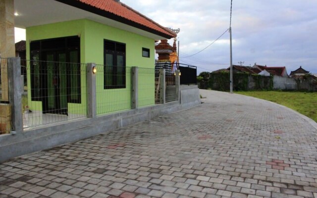Puri Anyar Canggu Home Stay