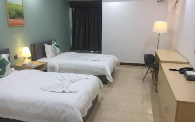 HT Aparthotel