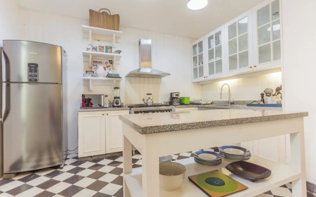 Villa in Barranco by Wynwood House