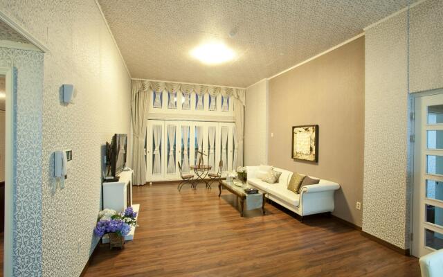 The Blue Hill Condo