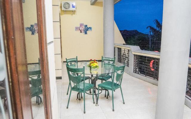 Al Thalib 8 Syariah by Oyo Rooms