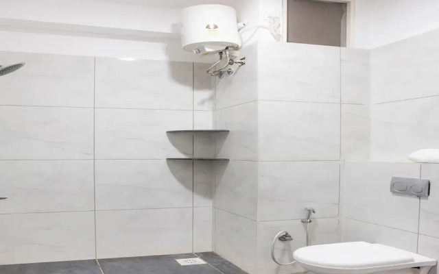 Shiv Palace by OYO Rooms